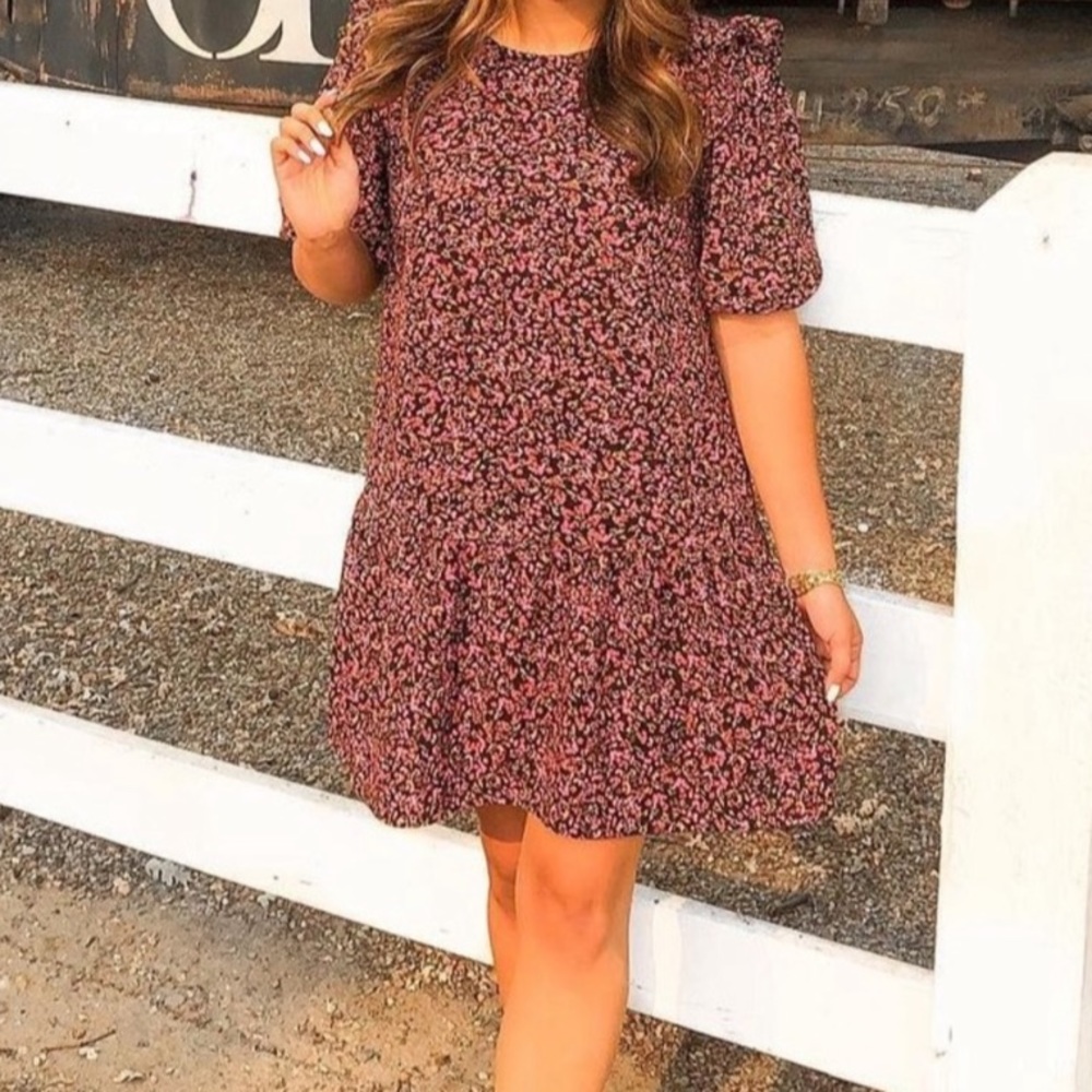 Floral shift dress